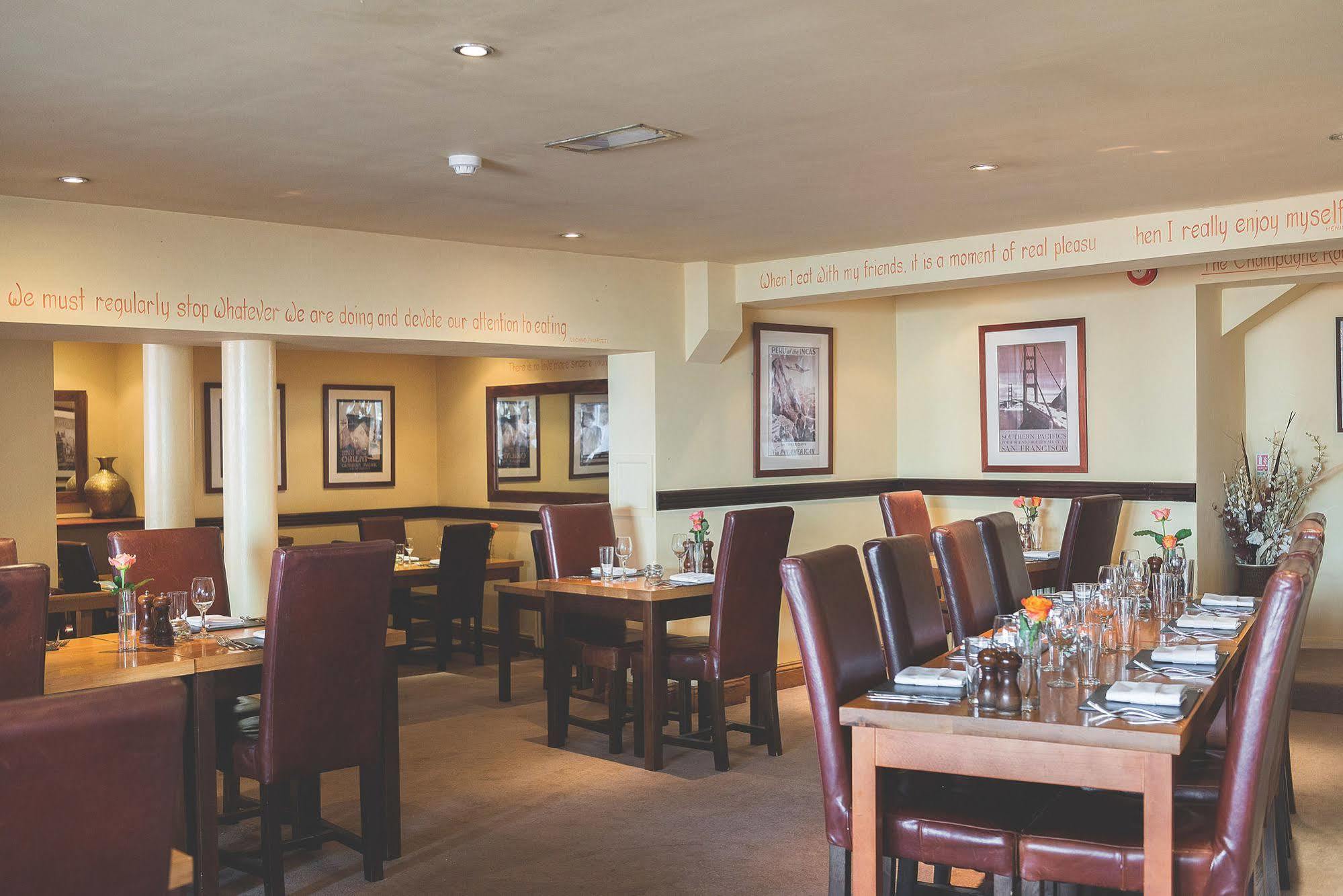 فندق Rose & Crown Yealmpton المظهر الخارجي الصورة