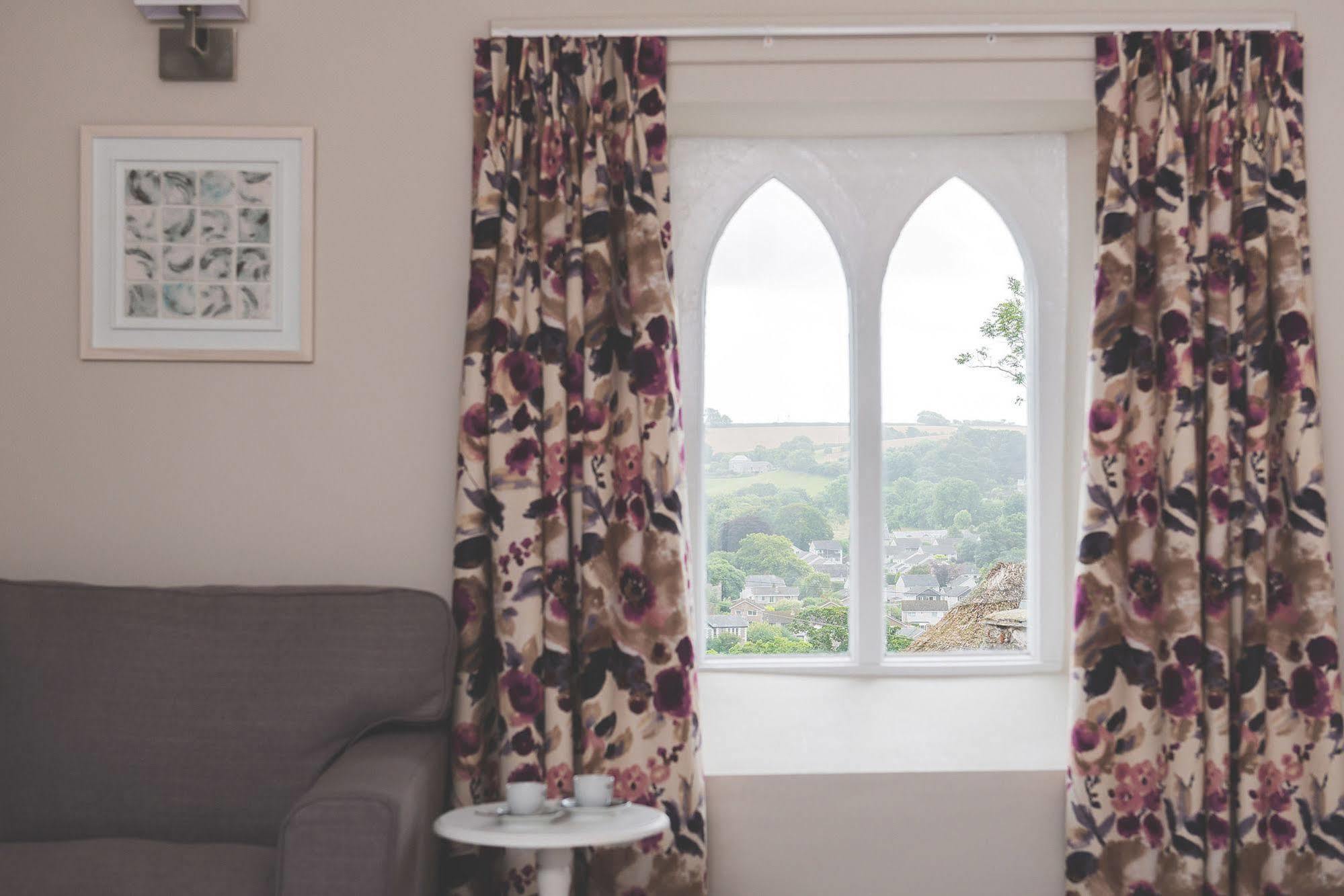 فندق Rose & Crown Yealmpton المظهر الخارجي الصورة